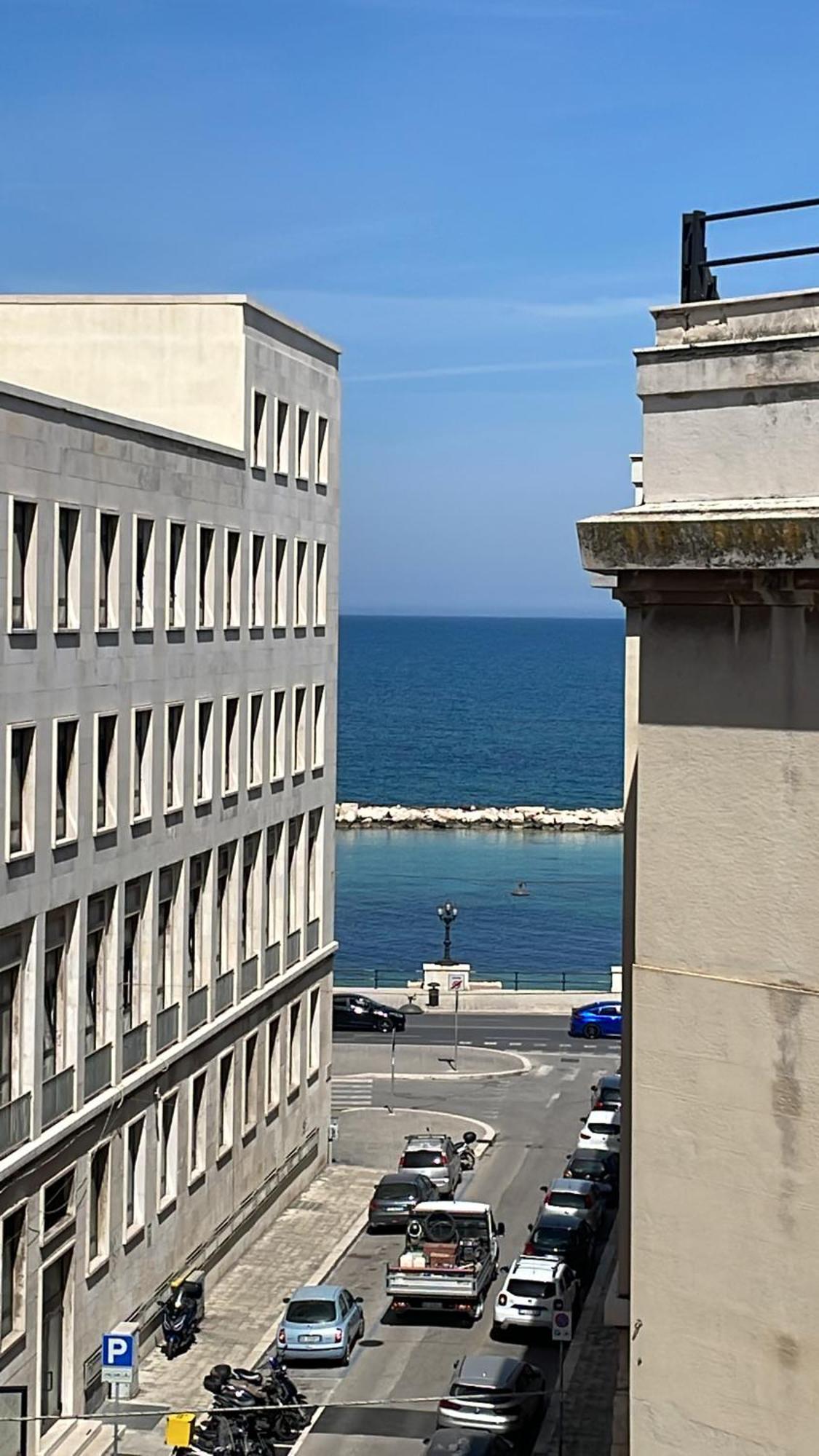 Casa Bonaive, Ampio Trilocale Vista Mare Apartment Bari Ngoại thất bức ảnh